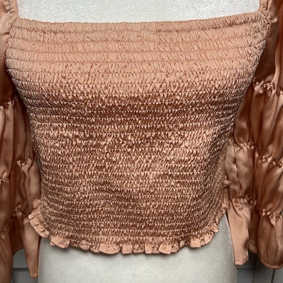 Free People So Shirred Smocked Puff Sleeve Crop Top Size XL  Antique Shell - Picture 4 of 8